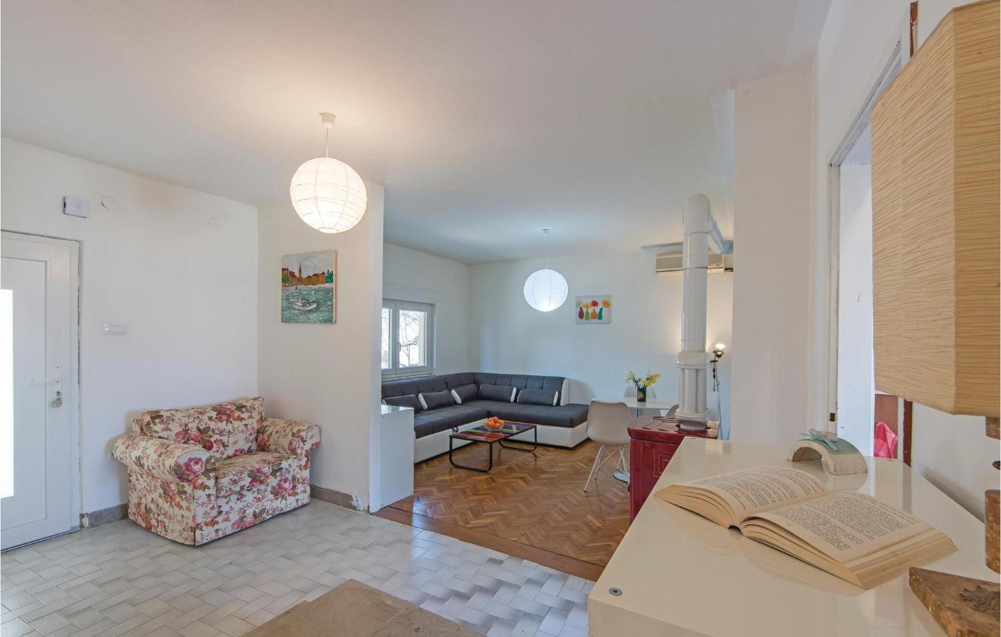 Awesome Apartment In Fazana With Wifi Luaran gambar
